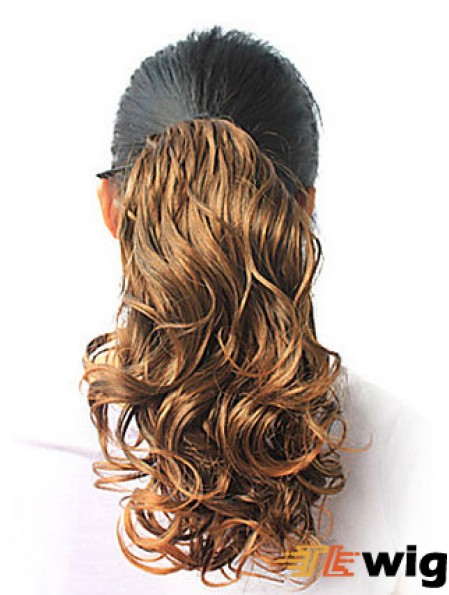 Convenient Wavy Blonde Ponytails